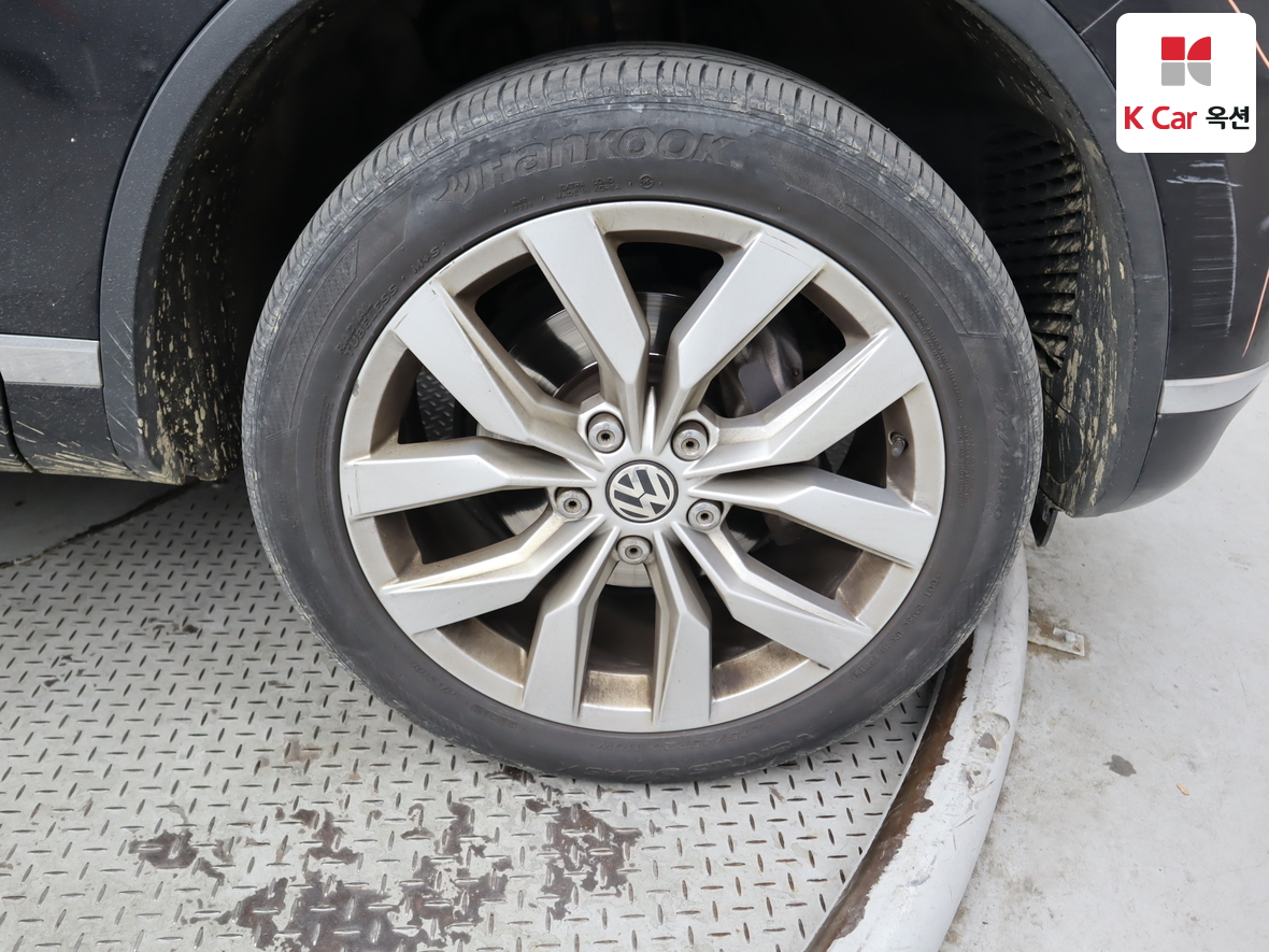 Volkswagen Touareg - 55