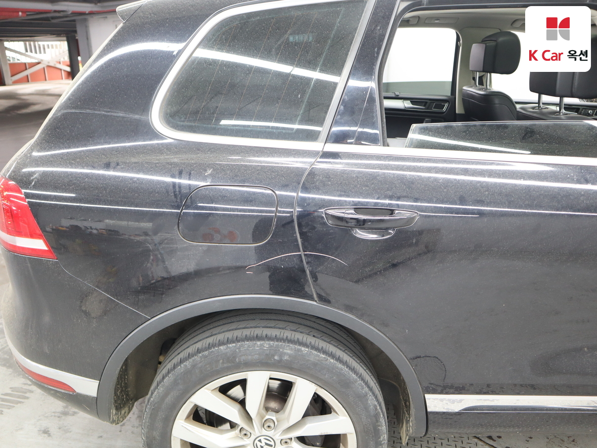 Volkswagen Touareg - 48