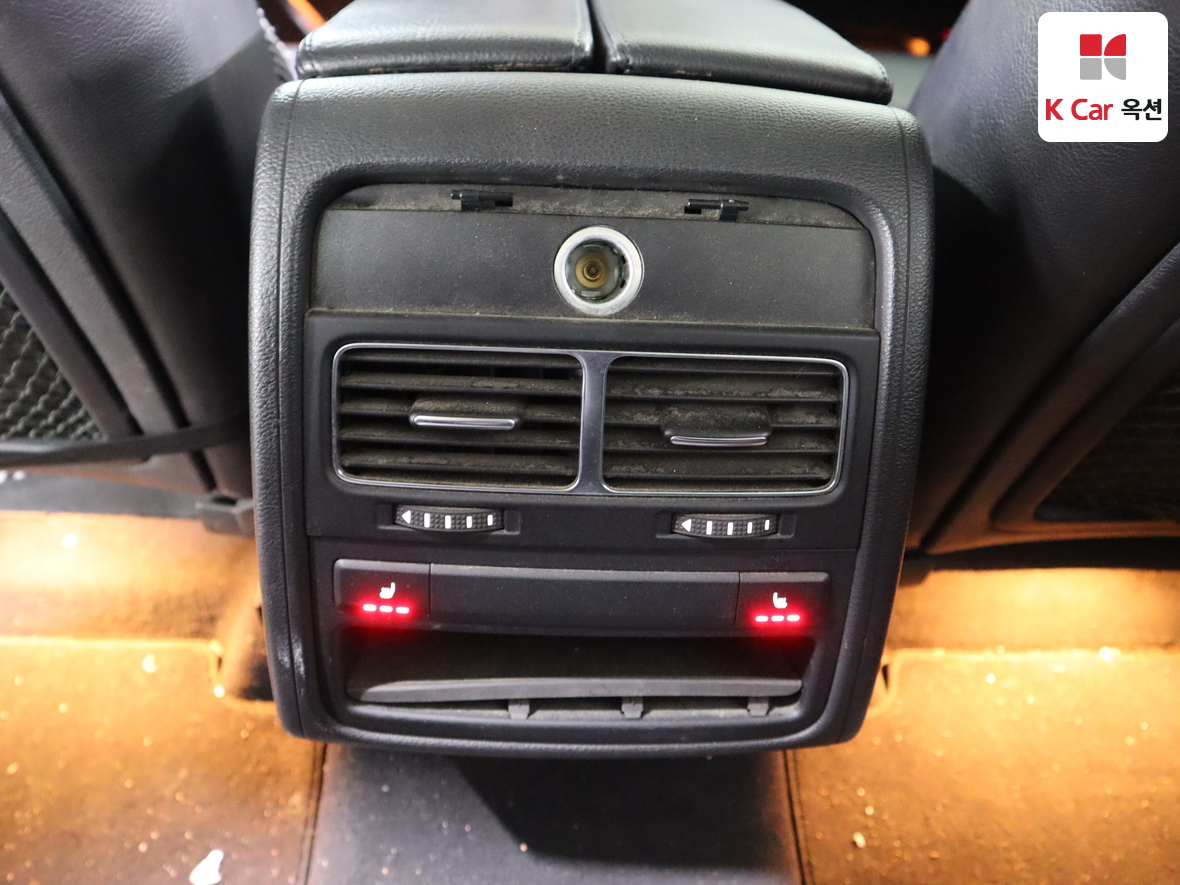 Volkswagen Touareg - 27