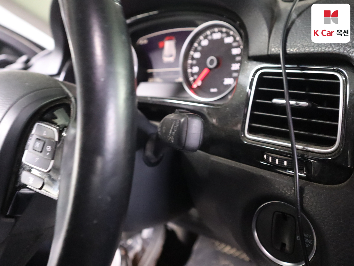 Volkswagen Touareg - 11