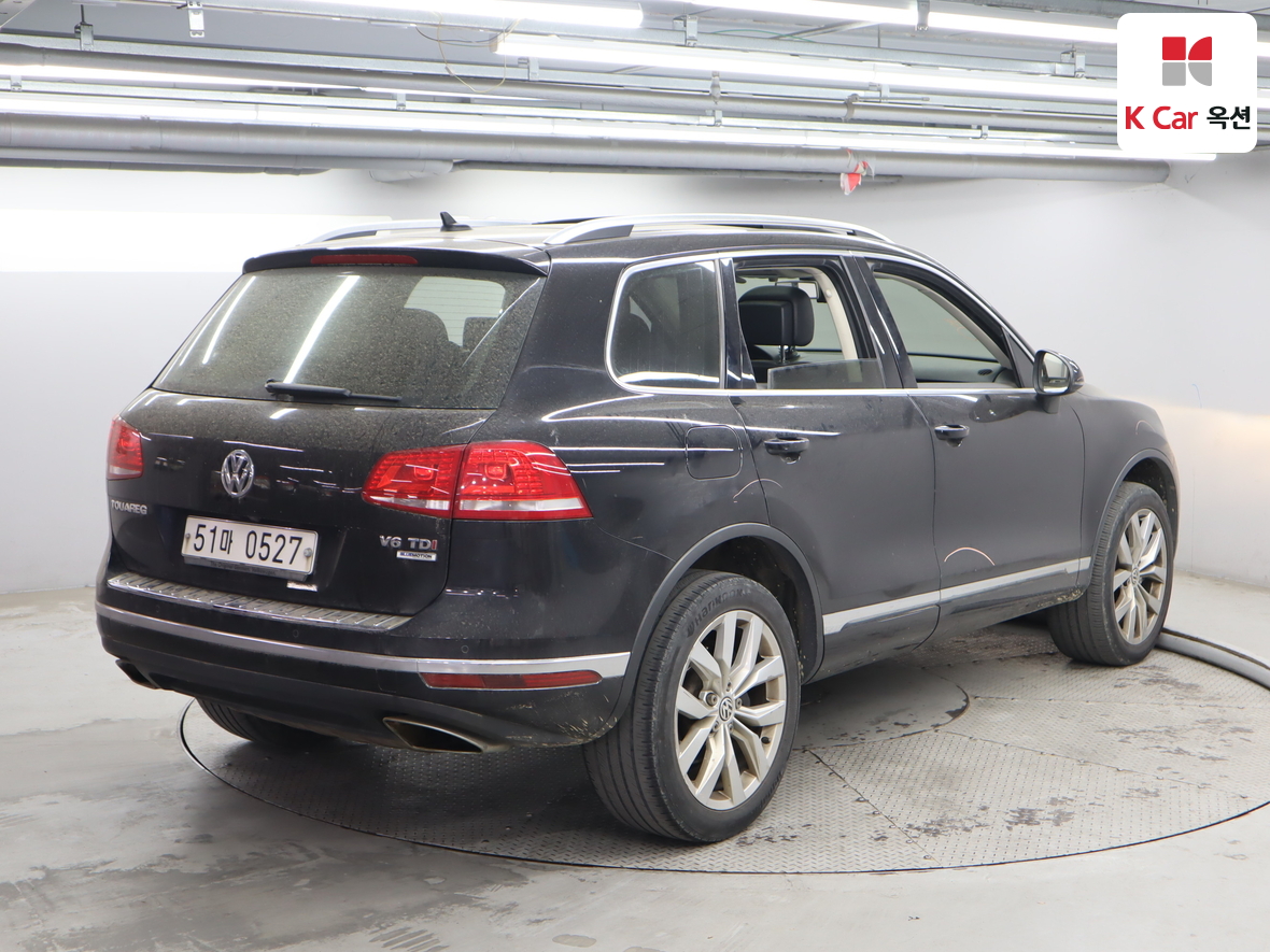Volkswagen Touareg - 2
