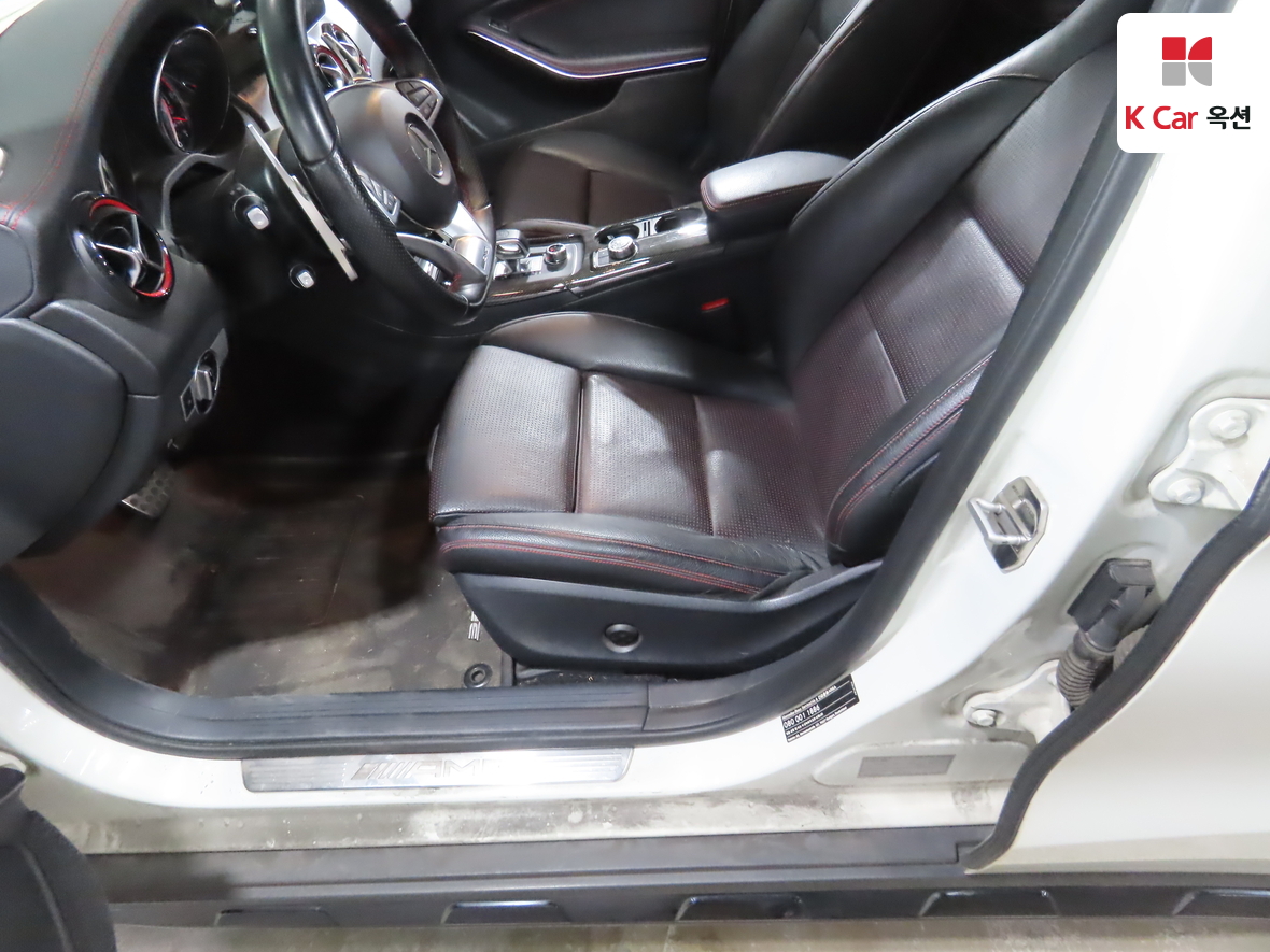 Mercedes-Benz GLA-Class - 19