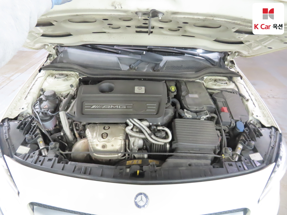 Mercedes-Benz GLA-Class - 36