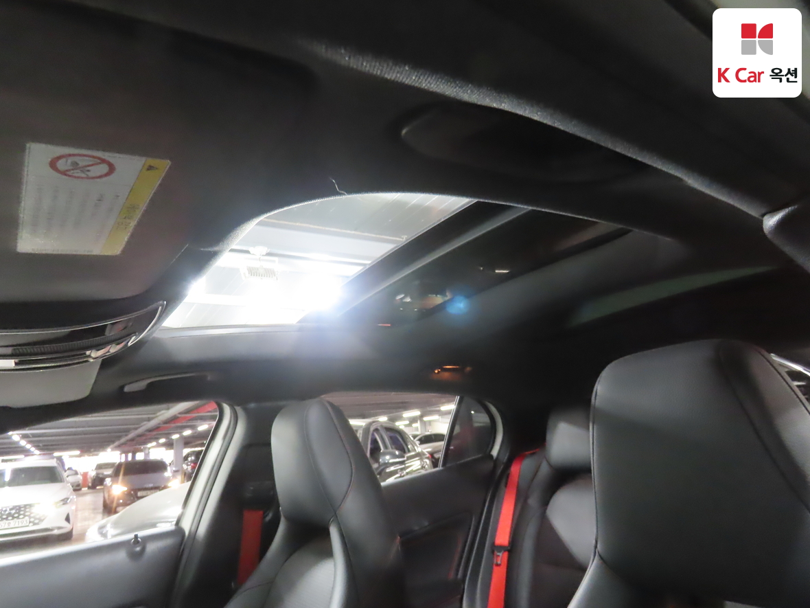 Mercedes-Benz GLA-Class - 23