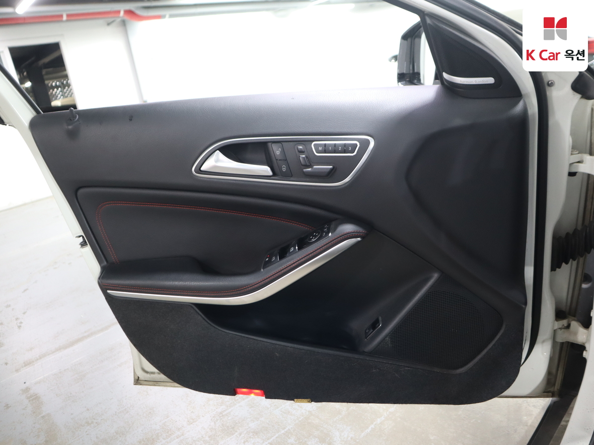 Mercedes-Benz GLA-Class - 8