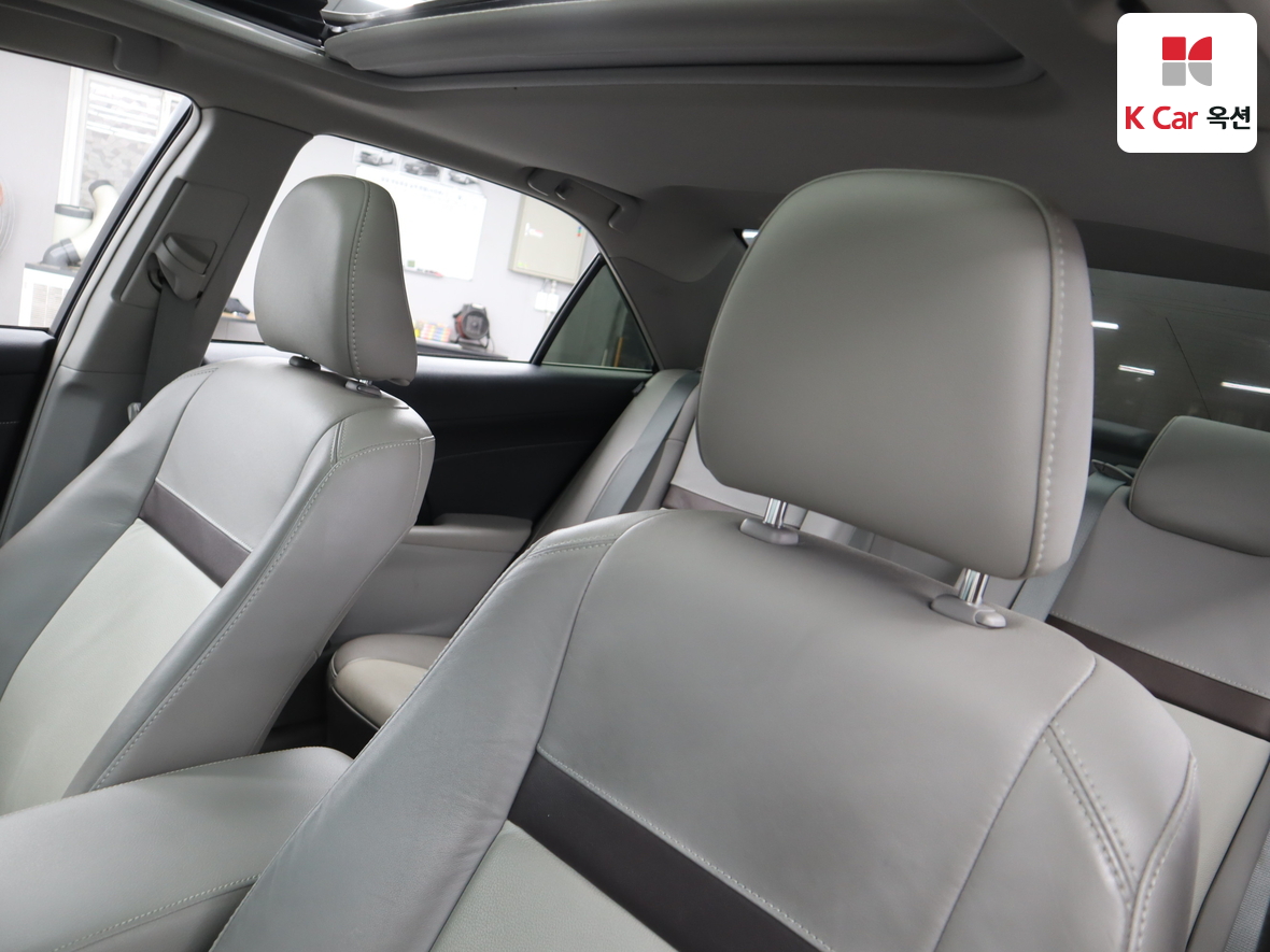 Toyota Camry - 19