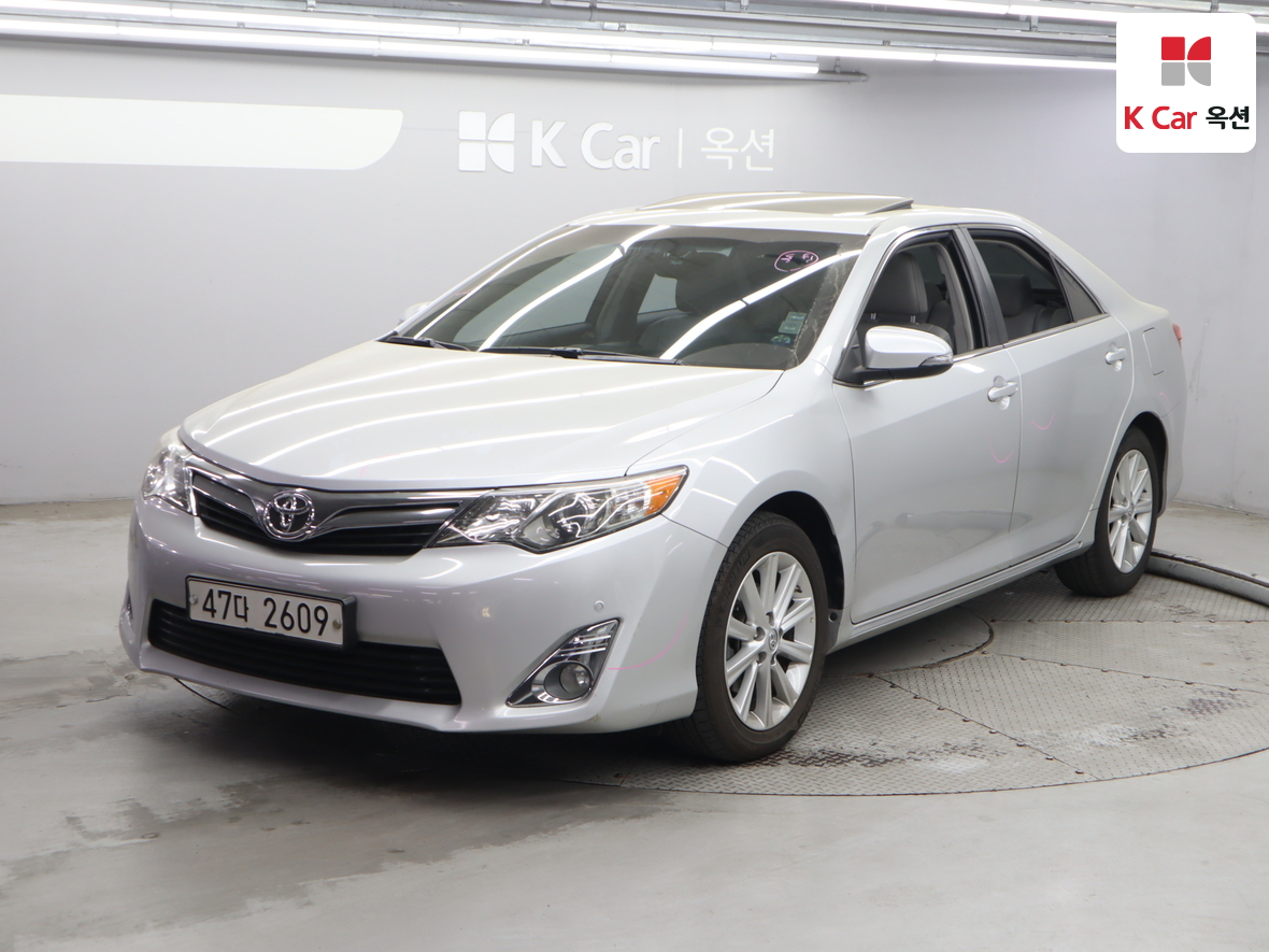 Toyota Camry - 1