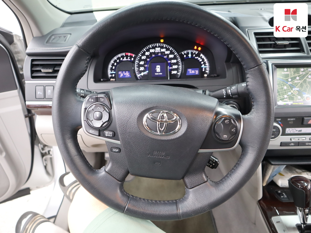 Toyota Camry - 10