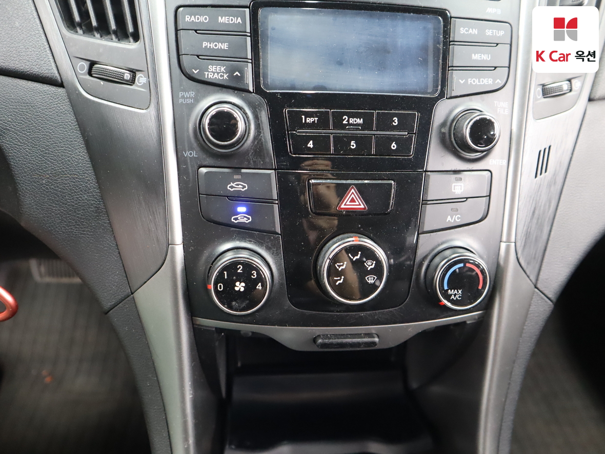 Hyundai Sonata 2013 - Image 15