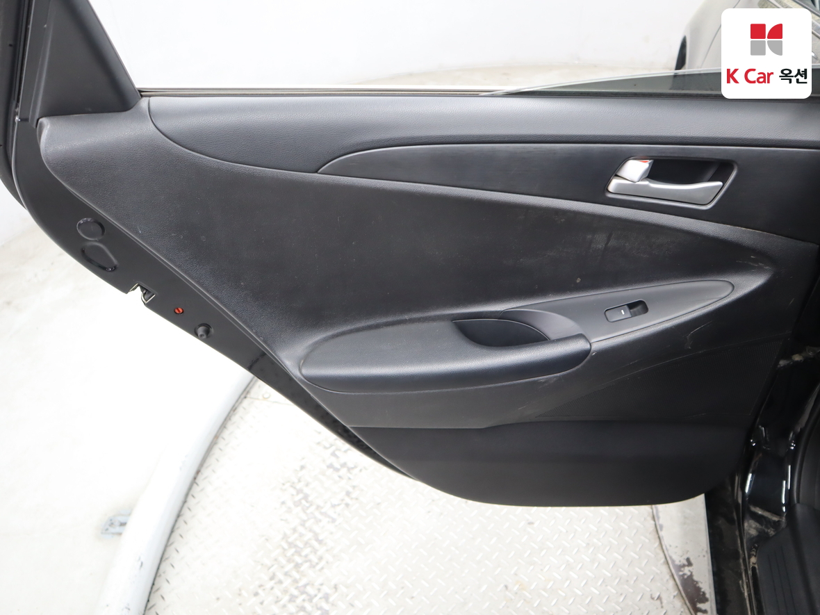 Hyundai Sonata 2013 - Image 21