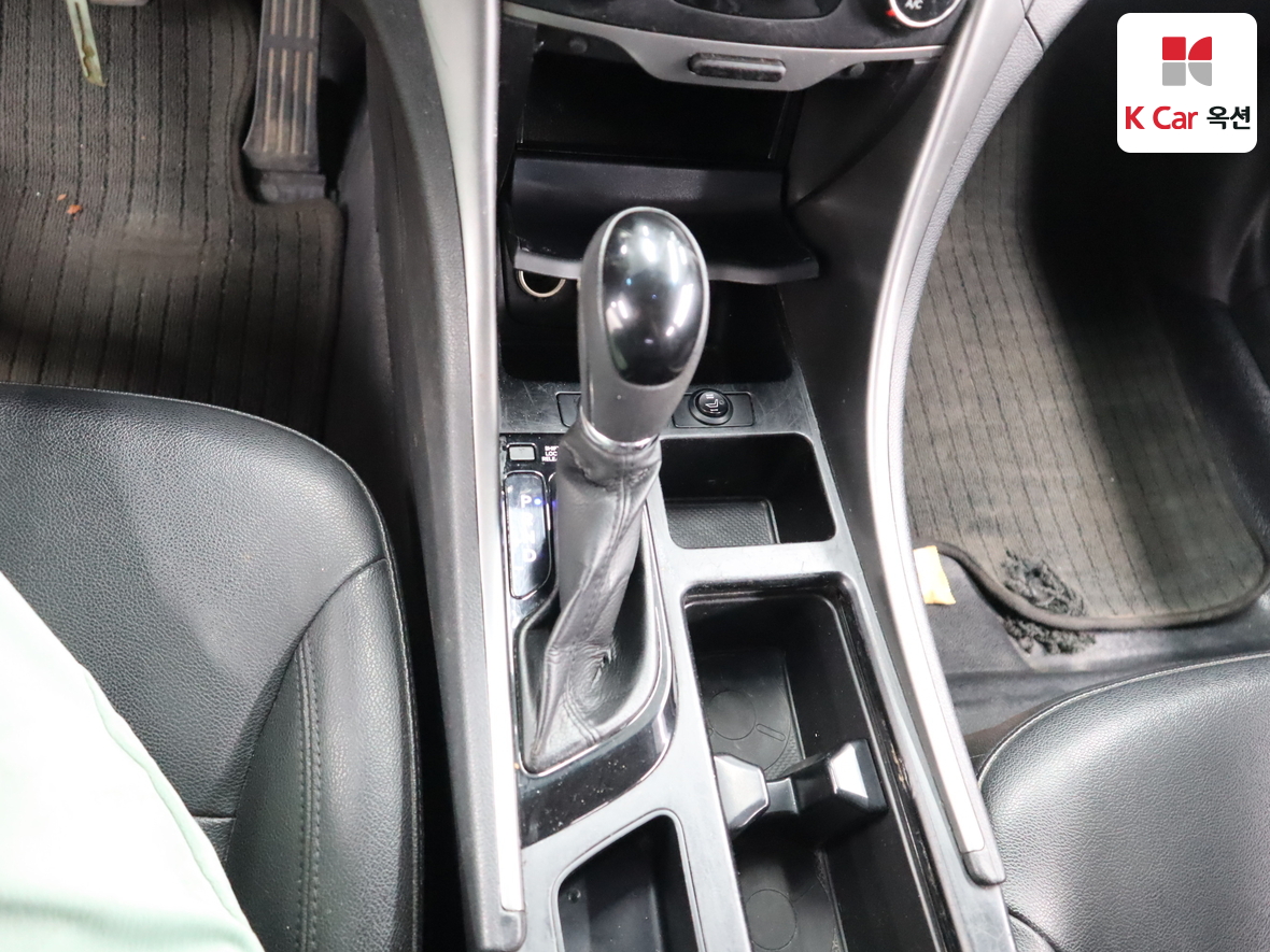 Hyundai Sonata 2013 - Image 16