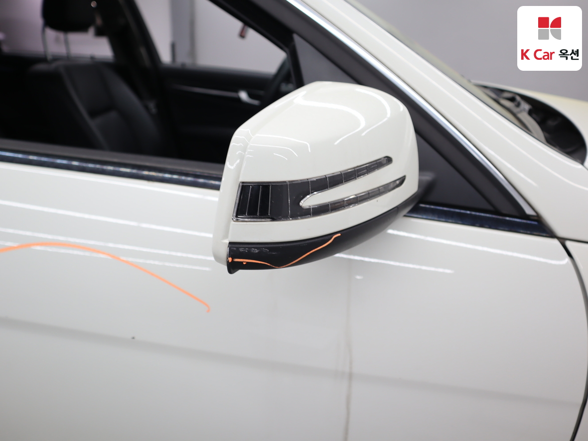 메르세데스-벤츠 C-클래스 2012 - 이미지 45