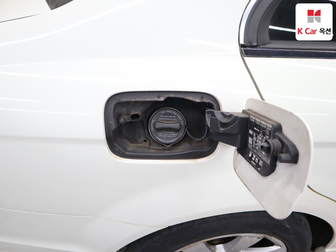 메르세데스-벤츠 C-클래스 2012 - 이미지 30