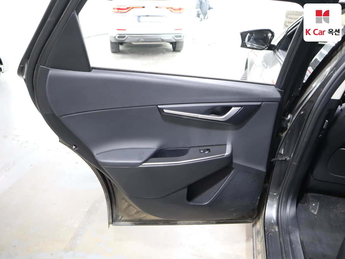 كيا EV6 2022 - صورة 23