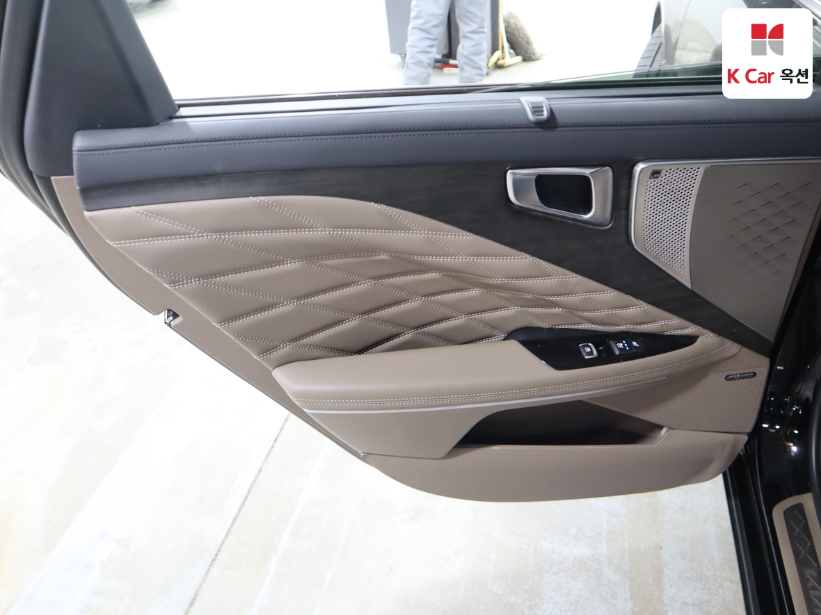 Kia K8 2023 - Image 21