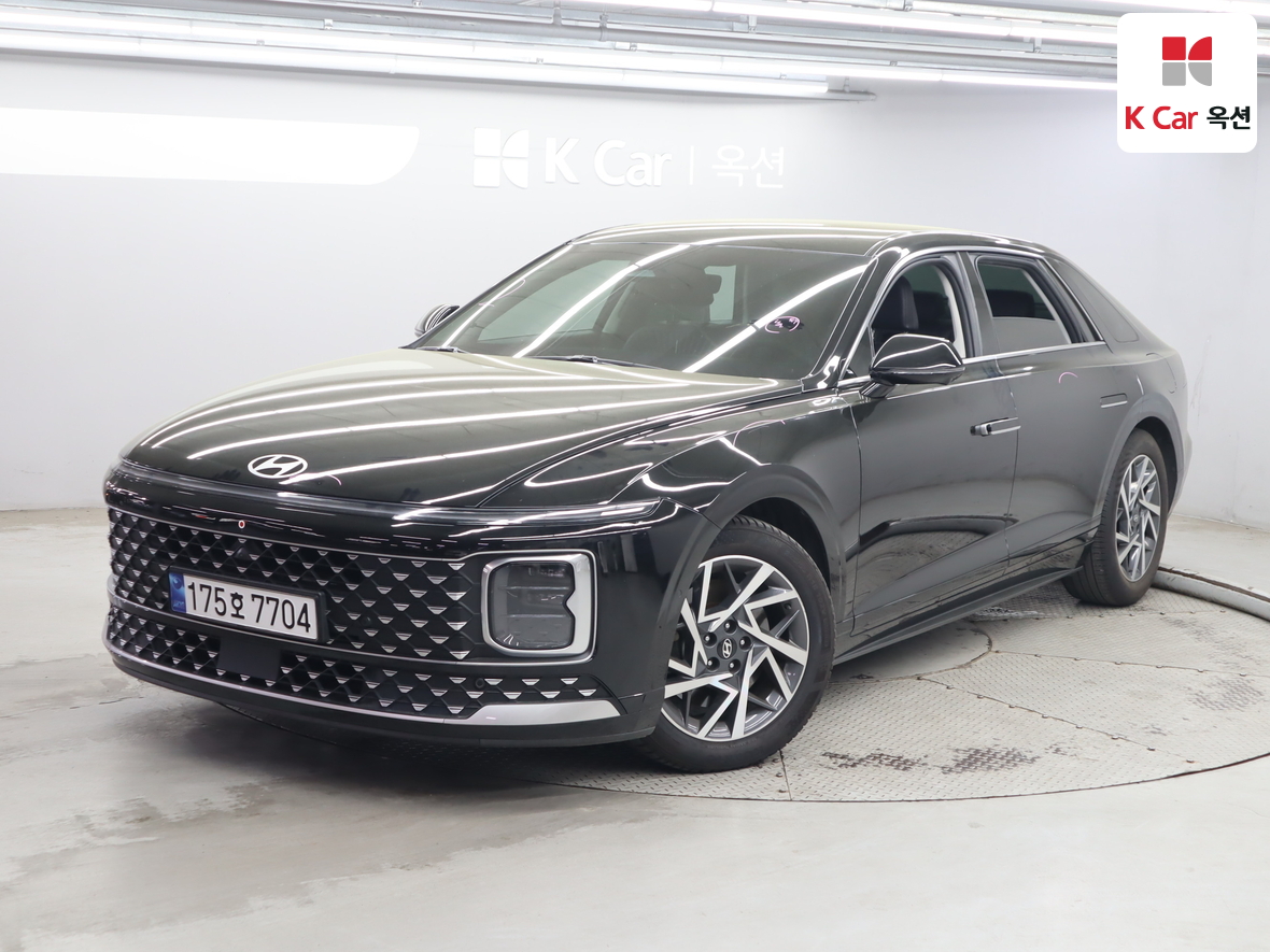 هيونداي أزيرا 2023 - صورة 1