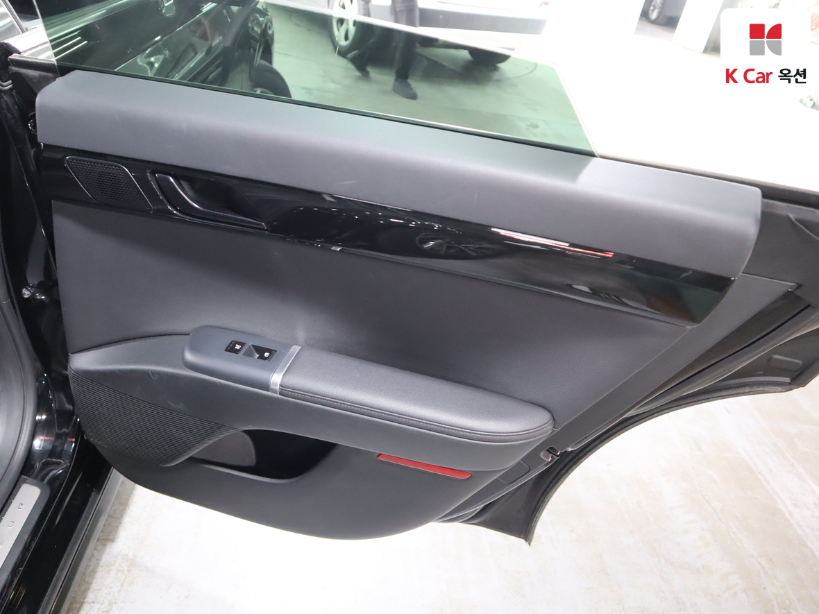 هيونداي أزيرا 2023 - صورة 26