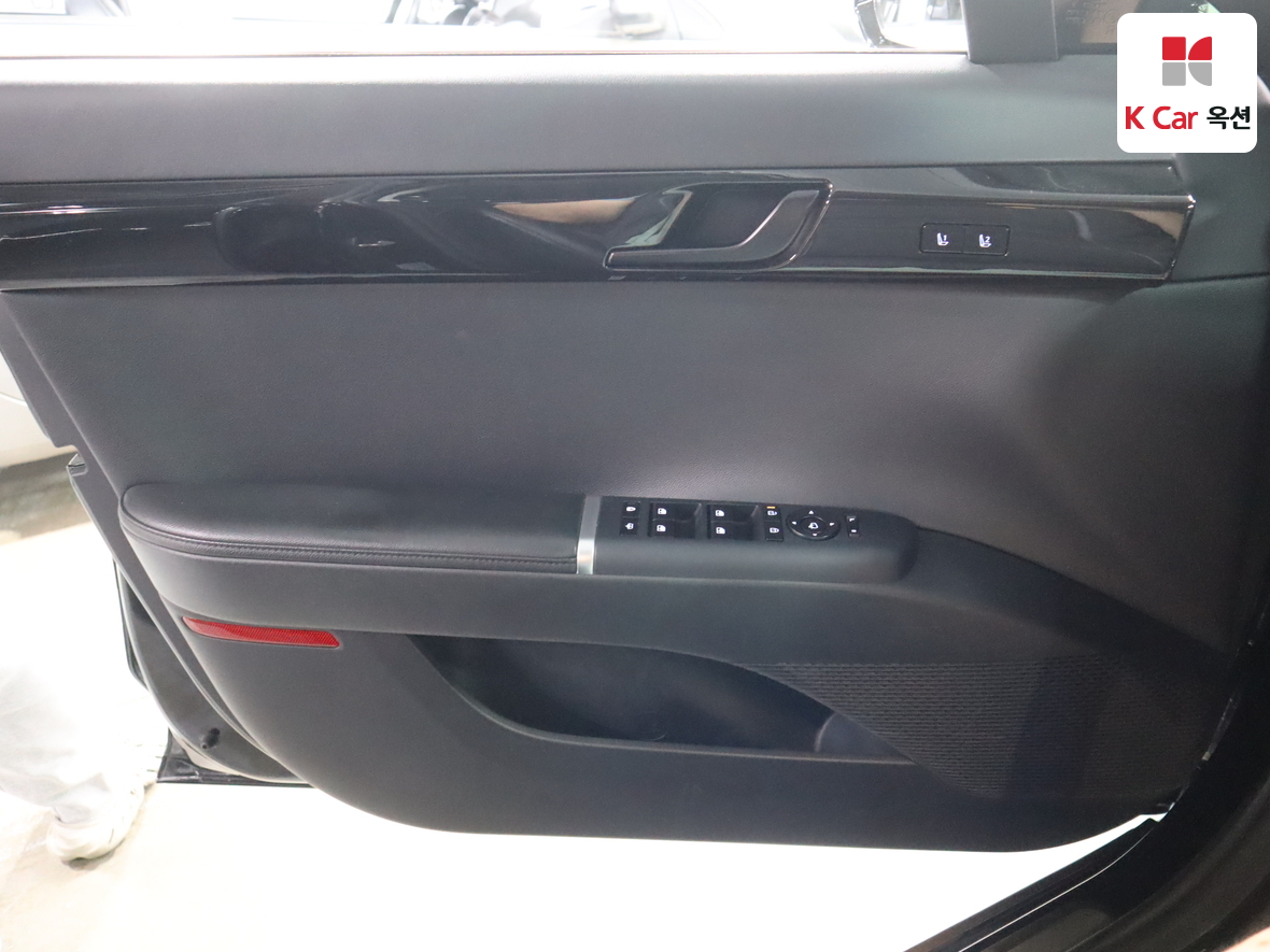 هيونداي أزيرا 2023 - صورة 8