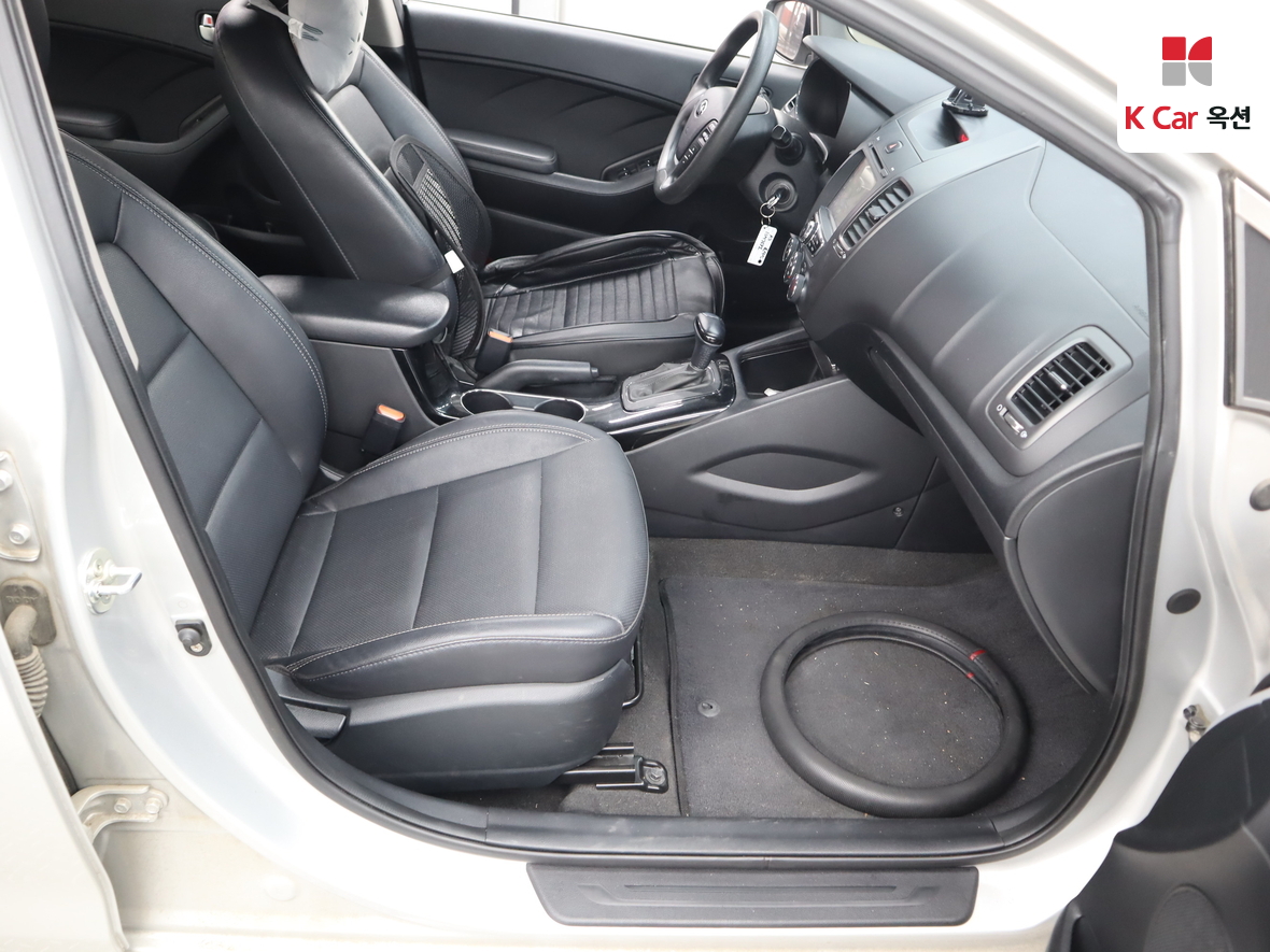 Kia K3 - 31