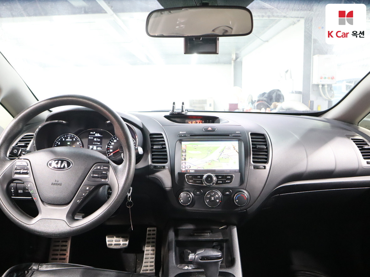 Kia K3 - 3