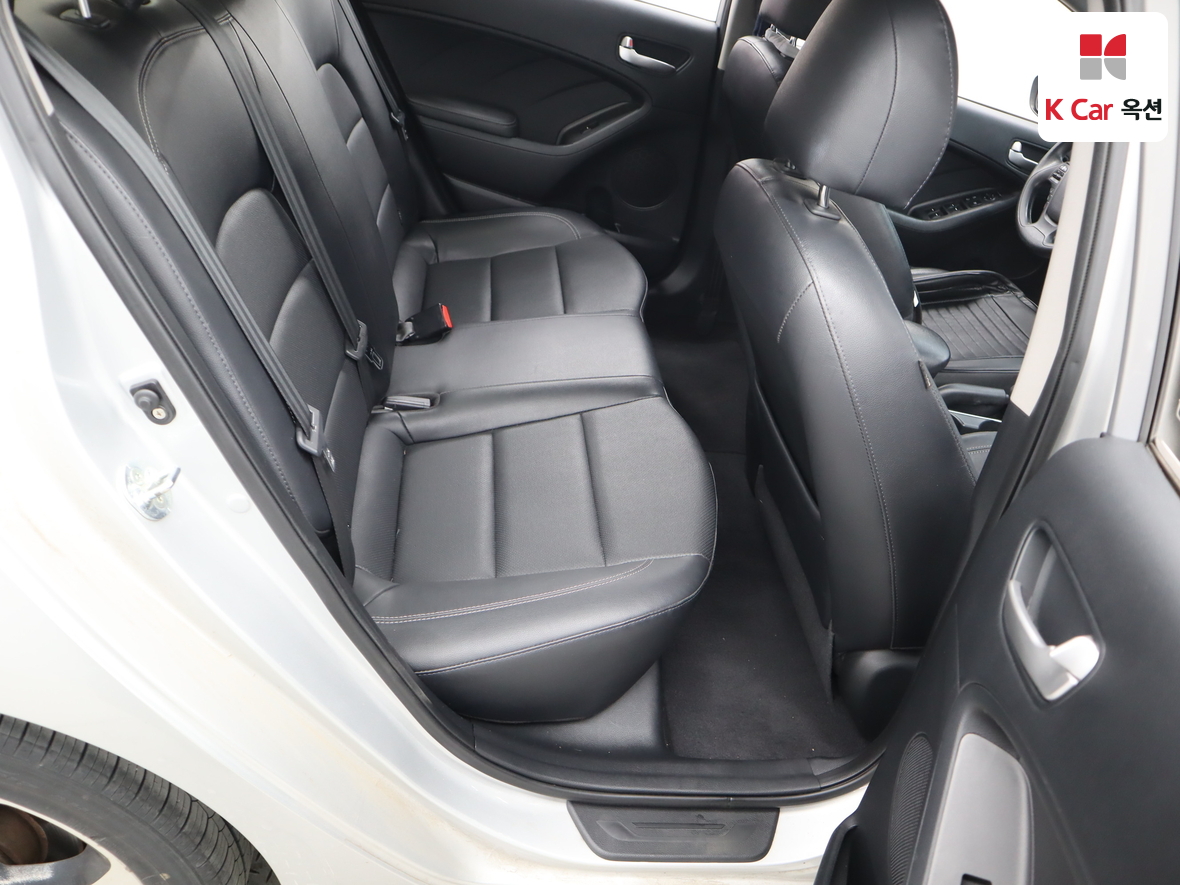 Kia K3 - 29