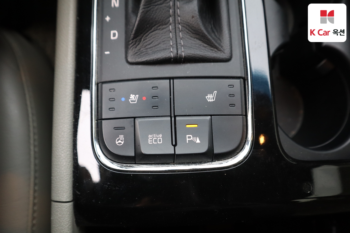 Kia New Carnival - 17