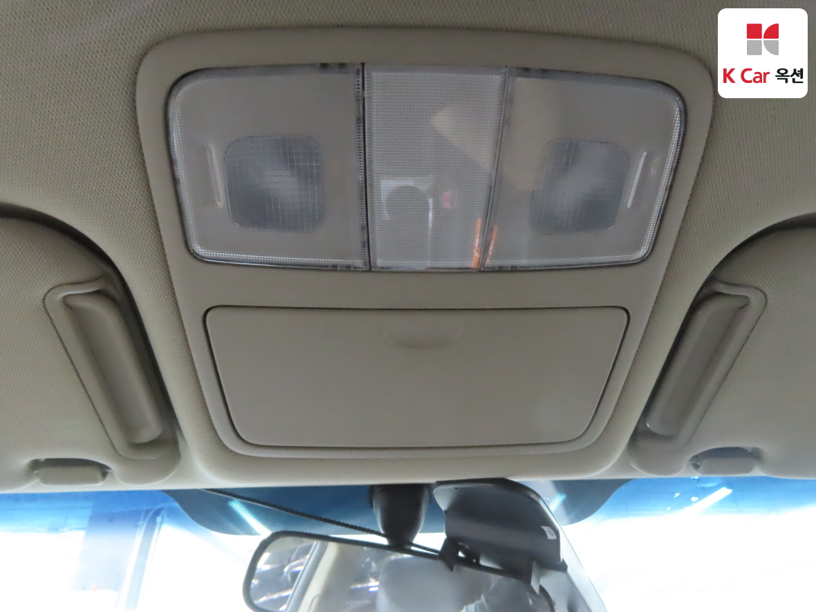 Hyundai Elantra 2008 - Image 12