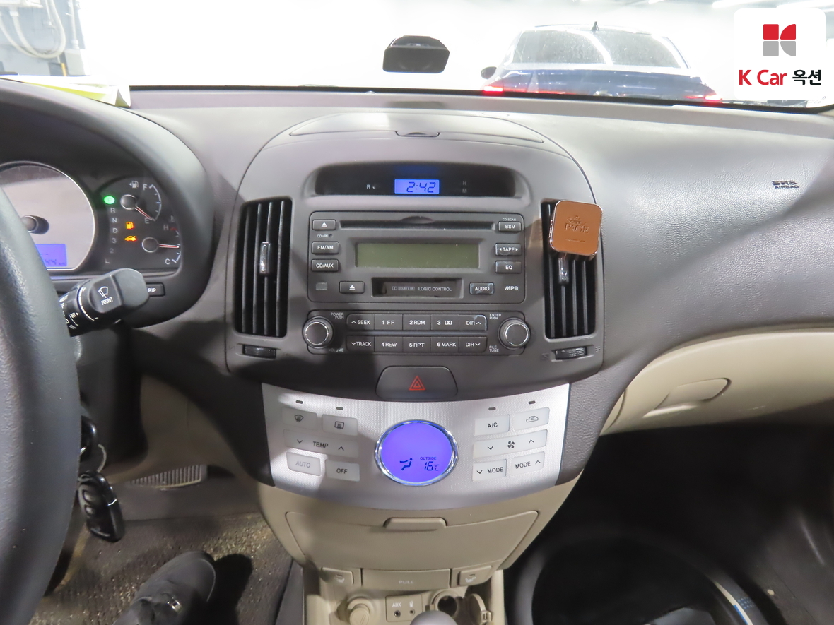 Hyundai Elantra 2008 - Image 6