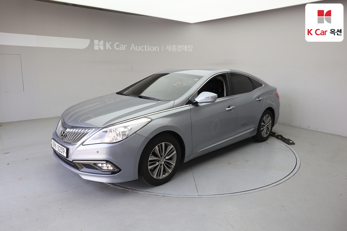 Hyundai AZERA - 1