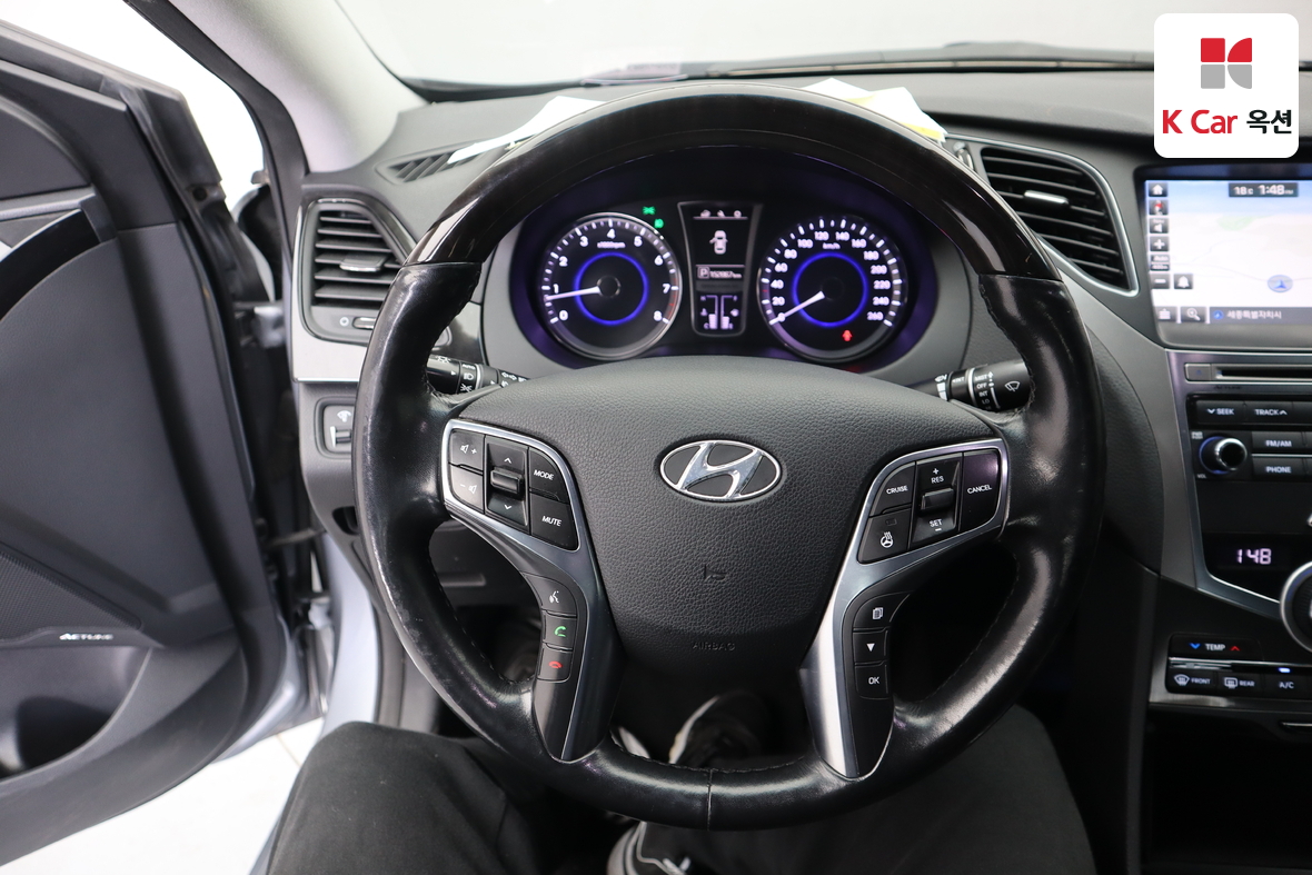 Hyundai AZERA - 10