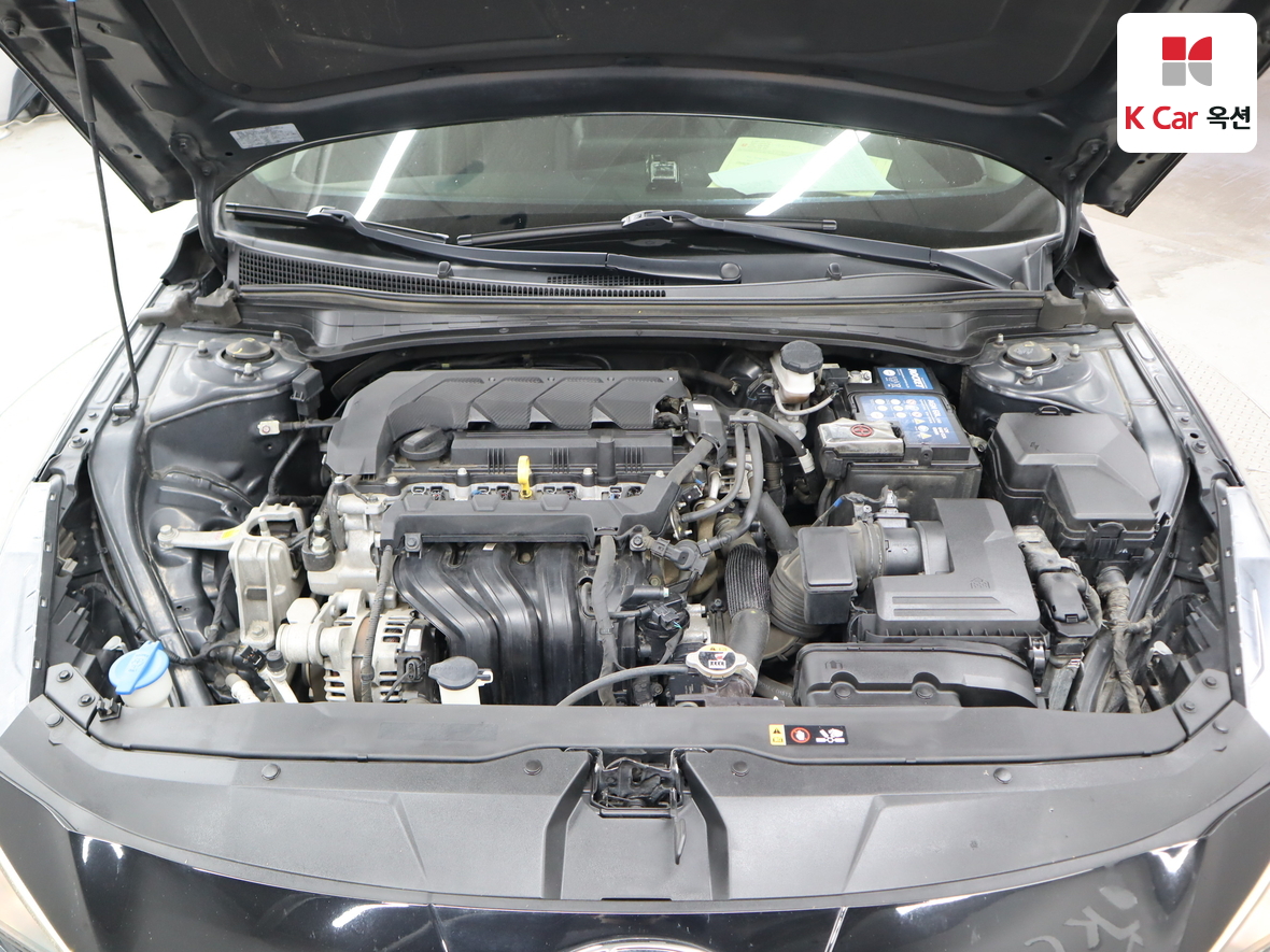 هيونداي إلانترا 2021 - صورة 32