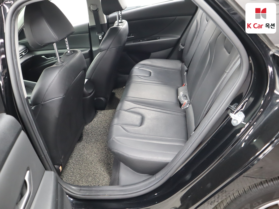 هيونداي إلانترا 2021 - صورة 23