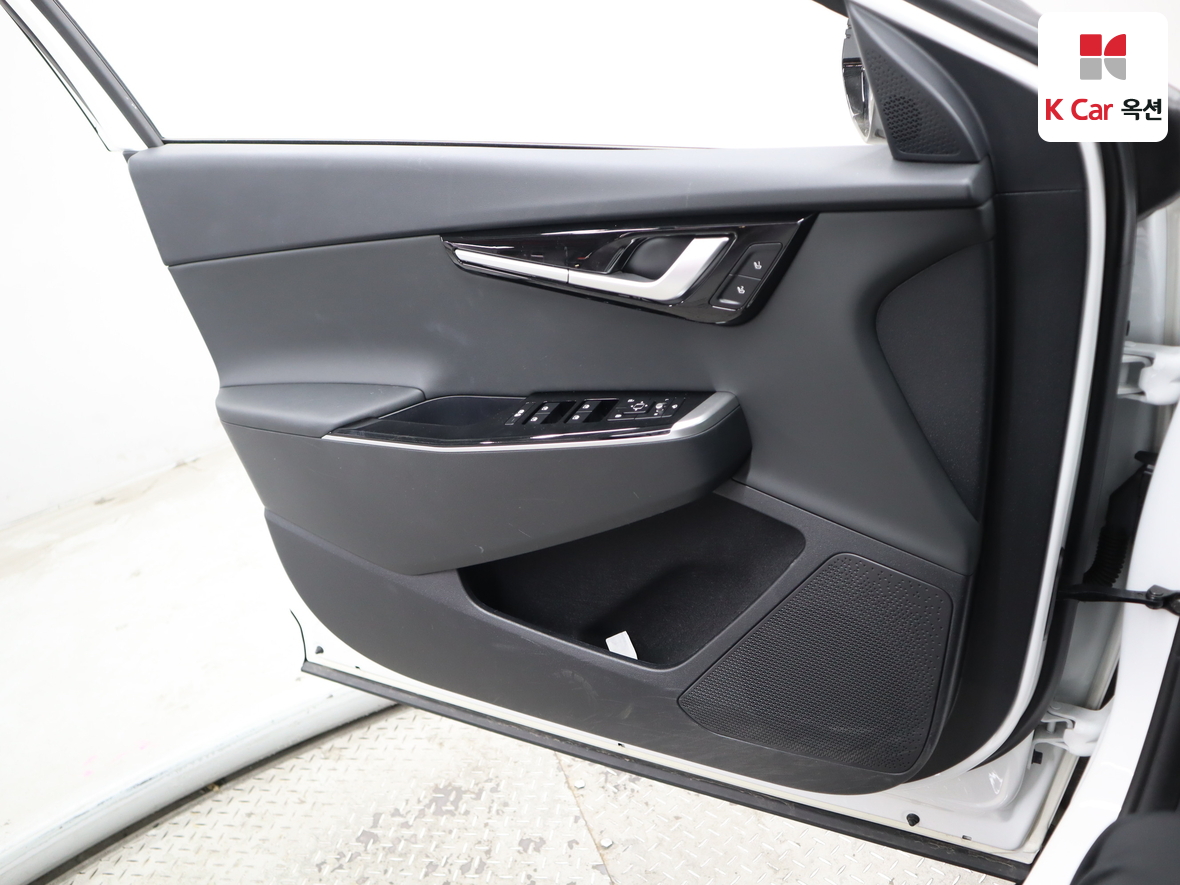 Kia EV6 2023 - Image 8