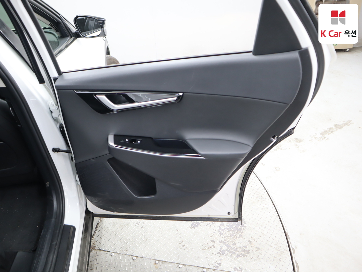 Kia EV6 2023 - Image 28