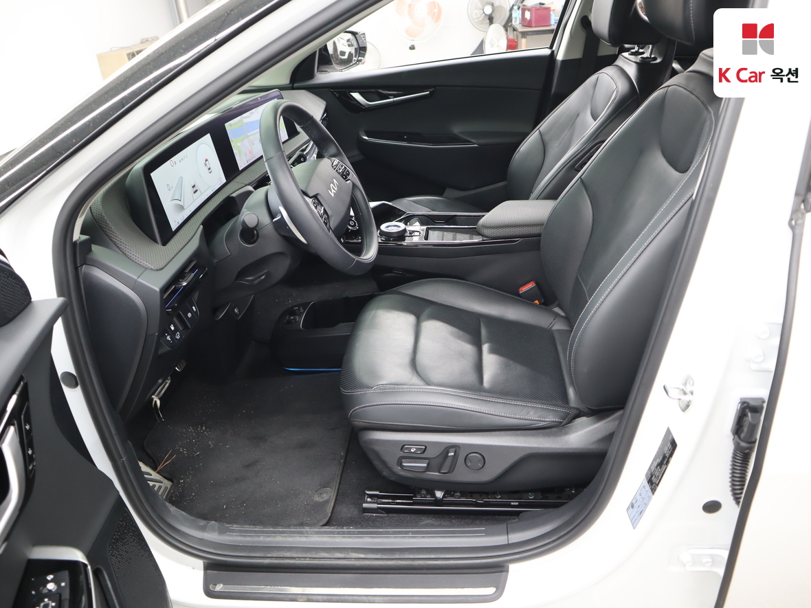 Kia EV6 2023 - Image 18