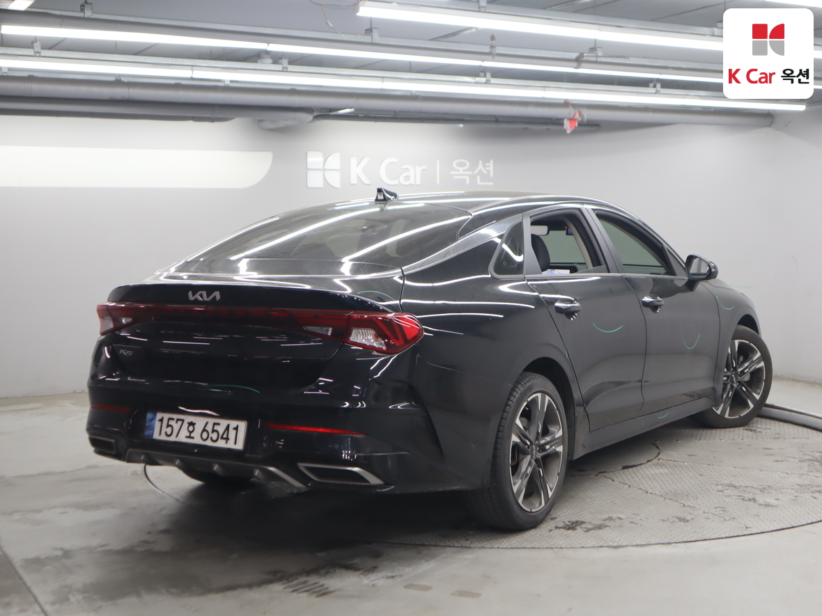 Kia K5 - 2