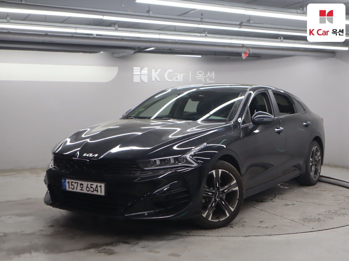 Kia K5 - 1