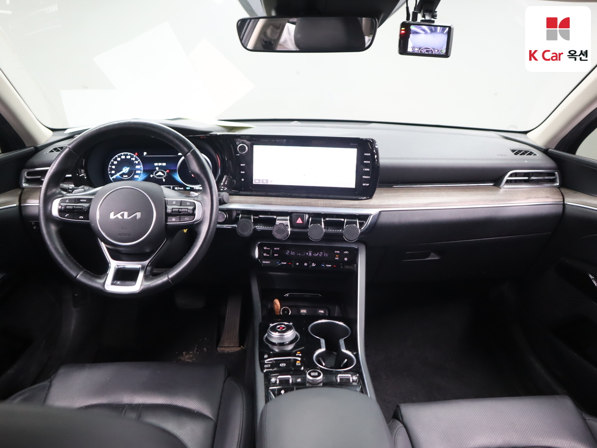 Kia K5 - 3