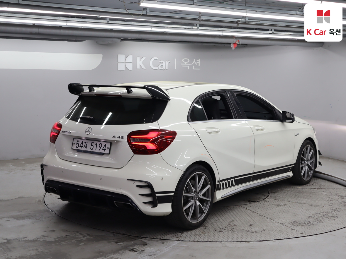 메르세데스-벤츠 A-클래스 2017 - 이미지 2