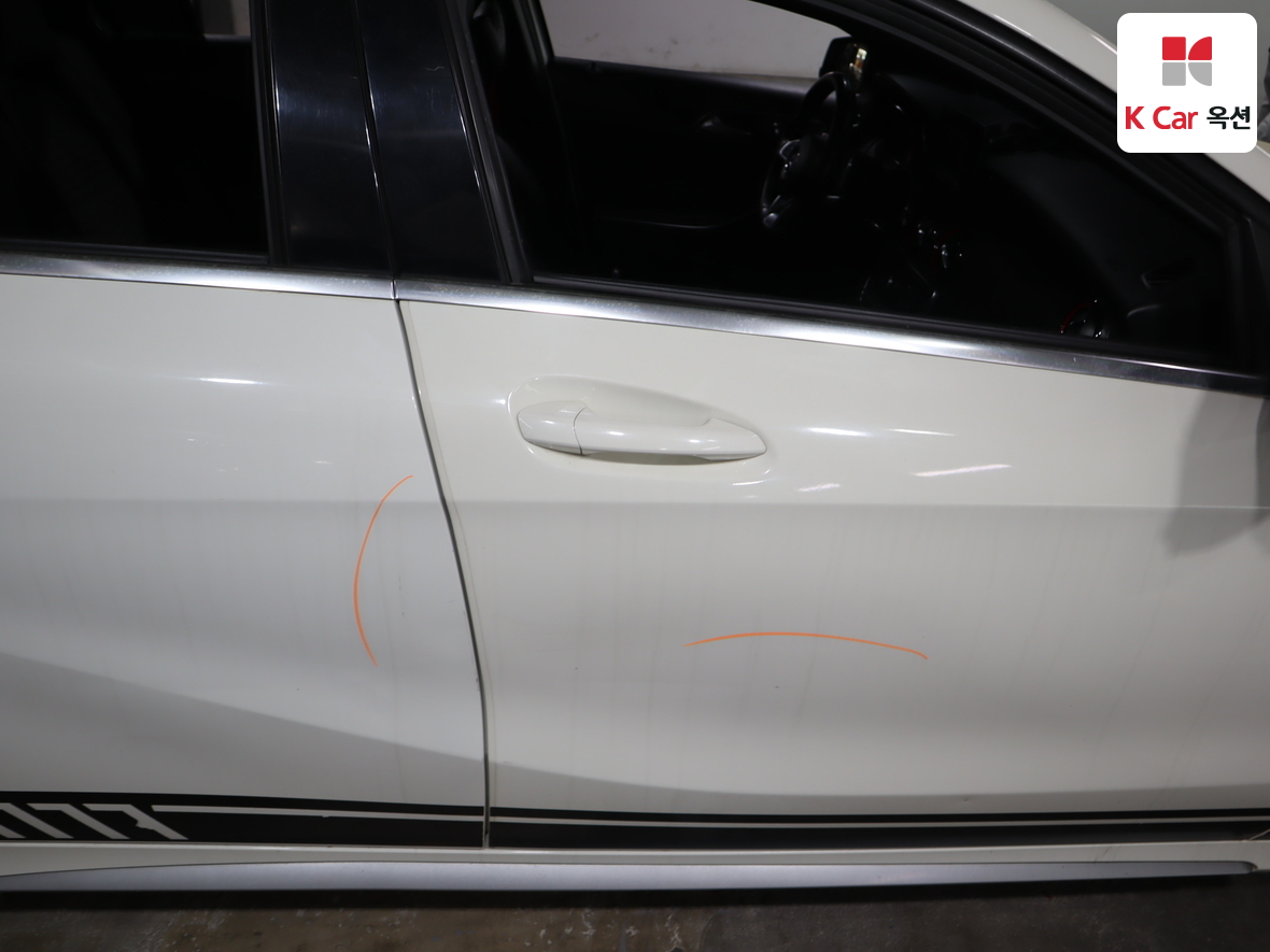 메르세데스-벤츠 A-클래스 2017 - 이미지 45