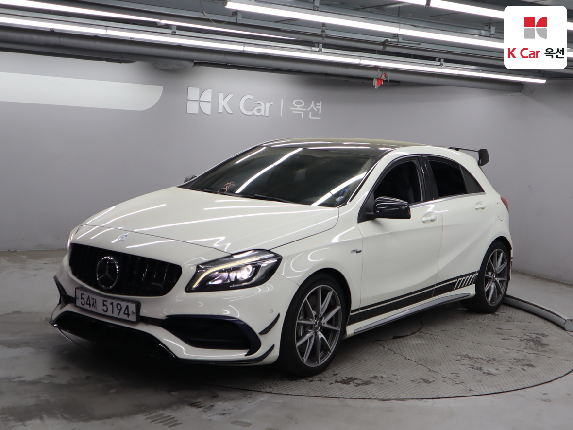 메르세데스-벤츠 A-클래스 2017 - 이미지 1