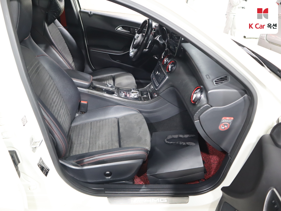 메르세데스-벤츠 A-클래스 2017 - 이미지 35