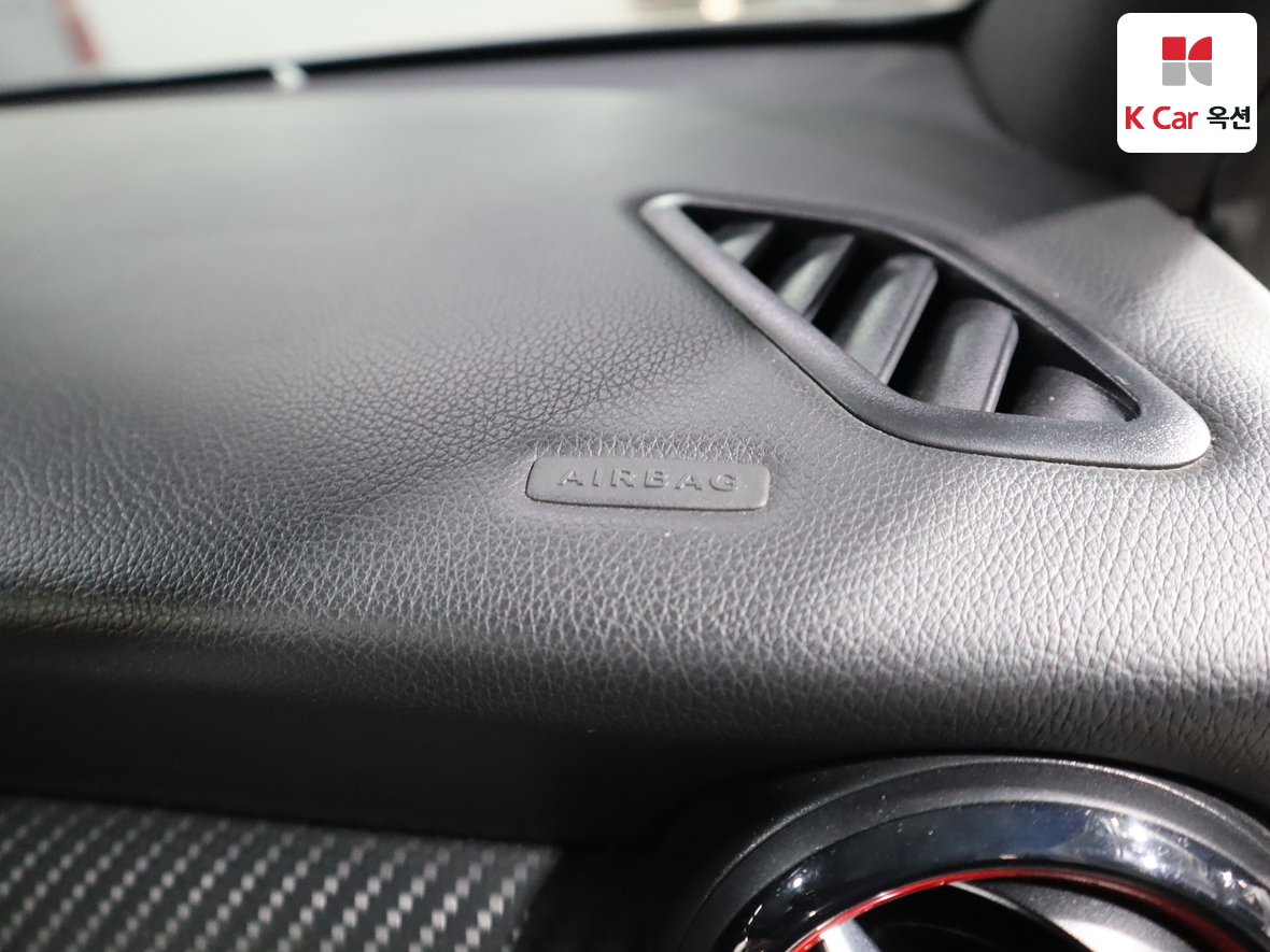 메르세데스-벤츠 A-클래스 2017 - 이미지 36