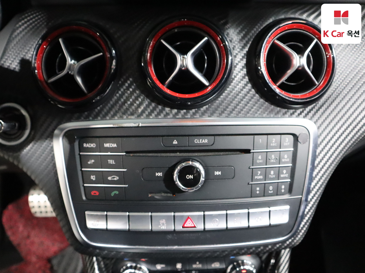 메르세데스-벤츠 A-클래스 2017 - 이미지 15