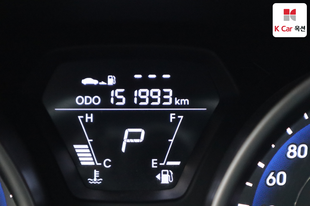 Hyundai Elantra - 4