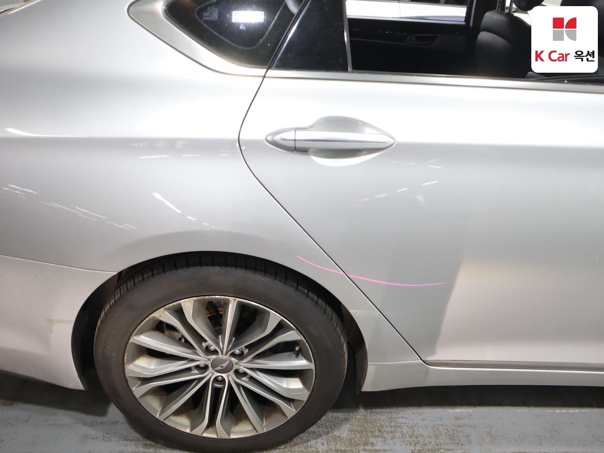 Hyundai Genesis 2016 - Image 43