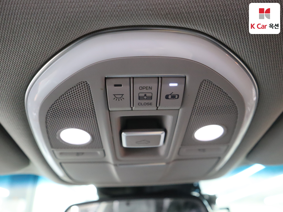 Hyundai Genesis 2016 - Image 12