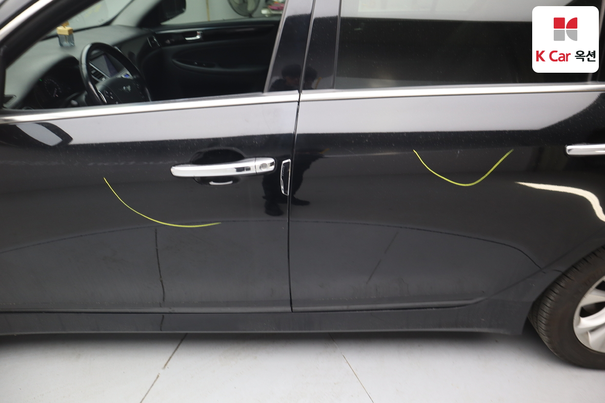 Hyundai Genesis - 35