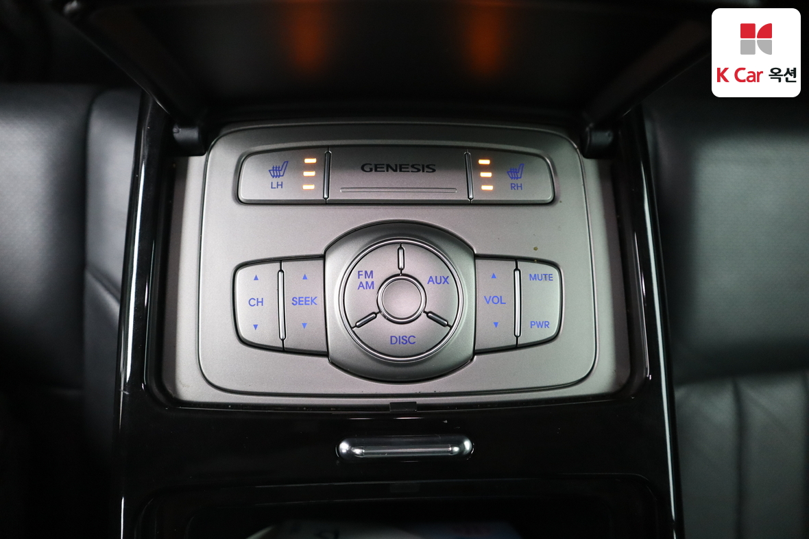 Hyundai Genesis - 23