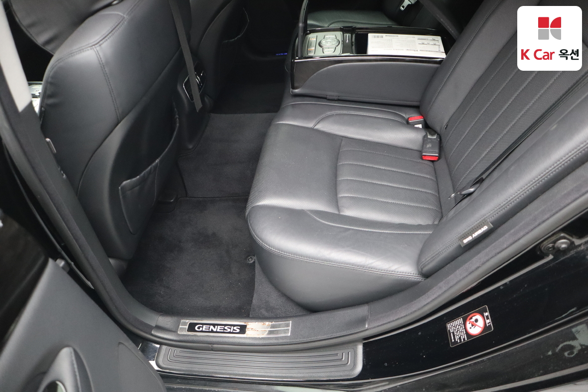 Hyundai Genesis - 22